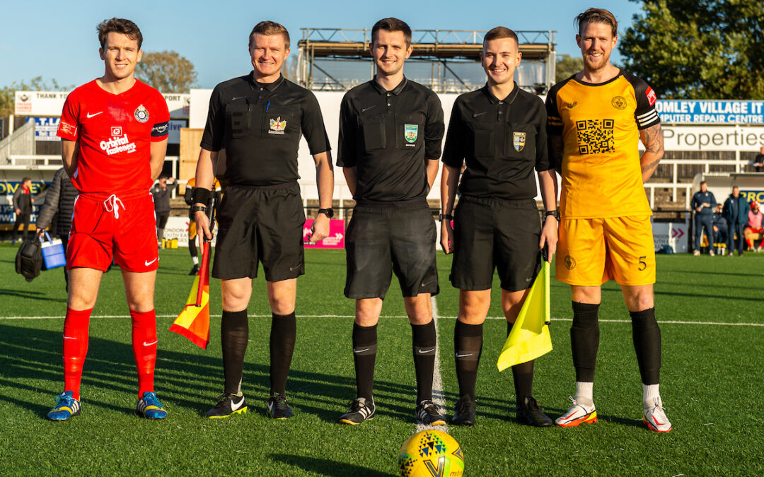 Cray Wanderers 4 Kings Langley 1 – FA Trophy 3QR – Sun 31st October, Match Report